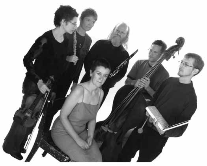 ECM+Présente: Motion Ensemble